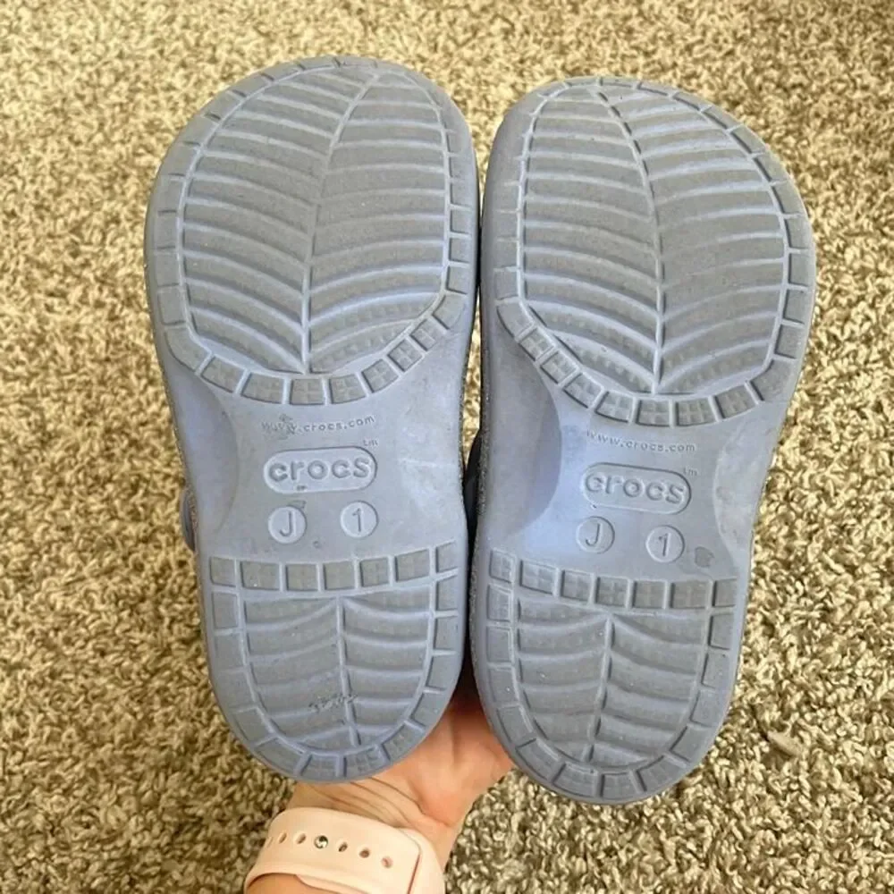 Size 1 / Girls Lined Crocs